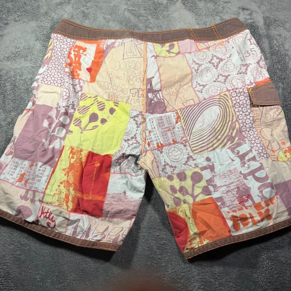 Quiksilver Mens Patchwork Collage Board Shorts Cotton Size 40 N101712 Multicolor